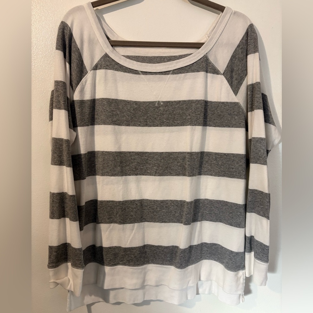 💚Price Drop💚The Limited 🌹 Gray and White Striped Tunic
